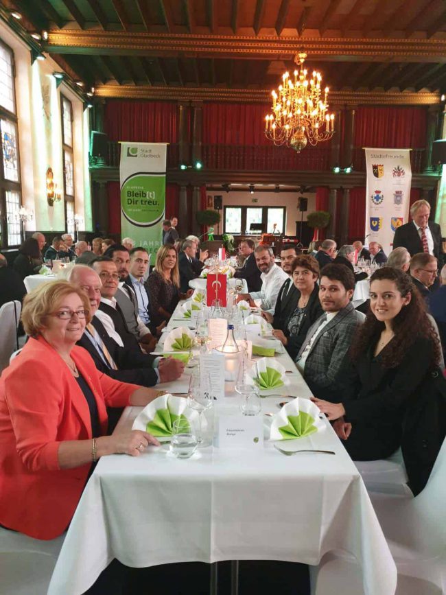 FK-GLA-ALA-Appeltatenfest09