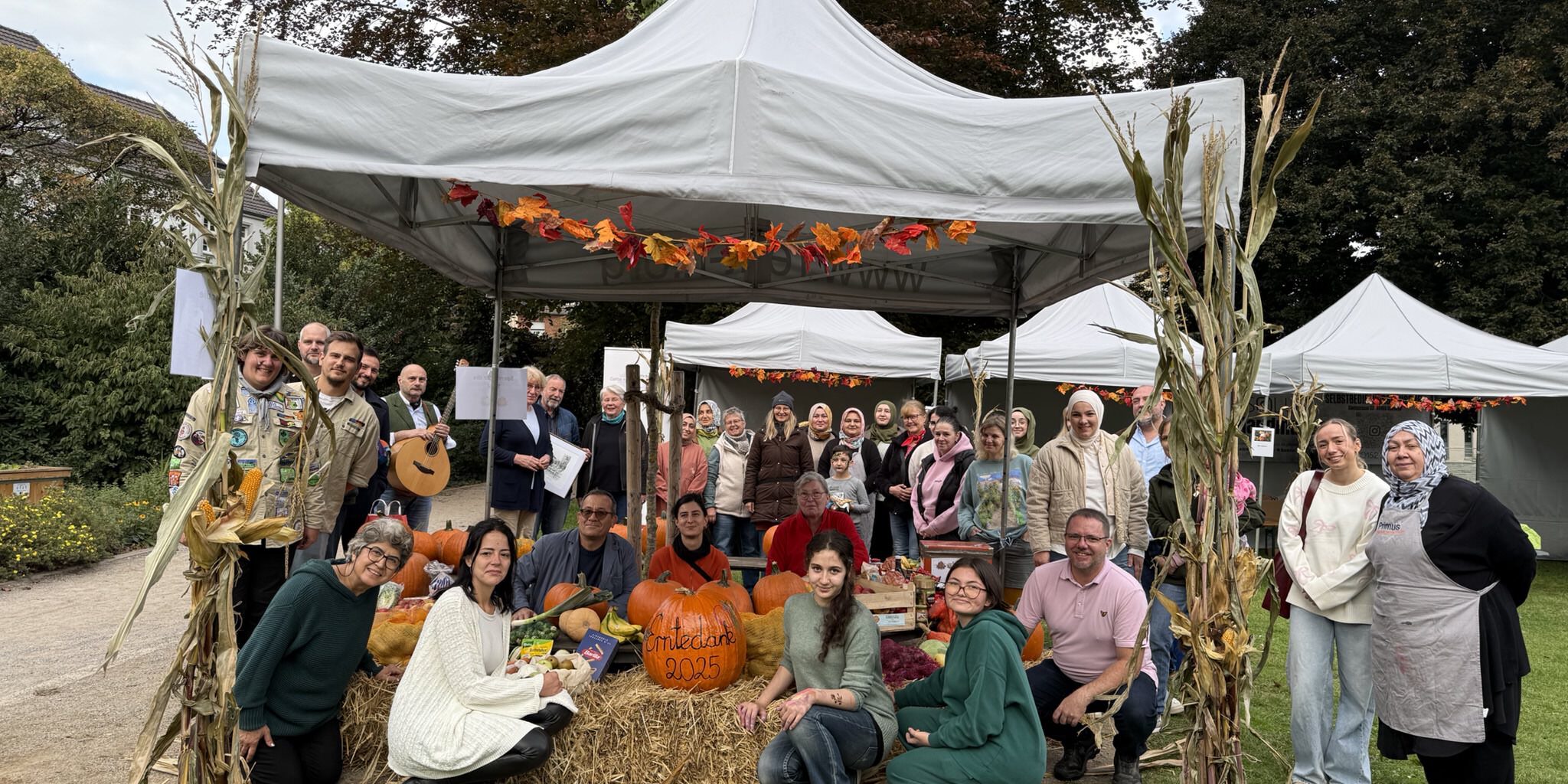 Unknown Gruppenfoto beim Erntedankfest im Jovypark Gladbeck